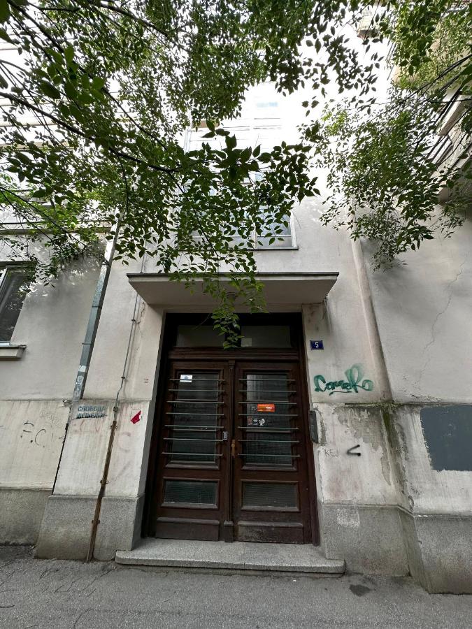 River Apartment - Ferienwohnung