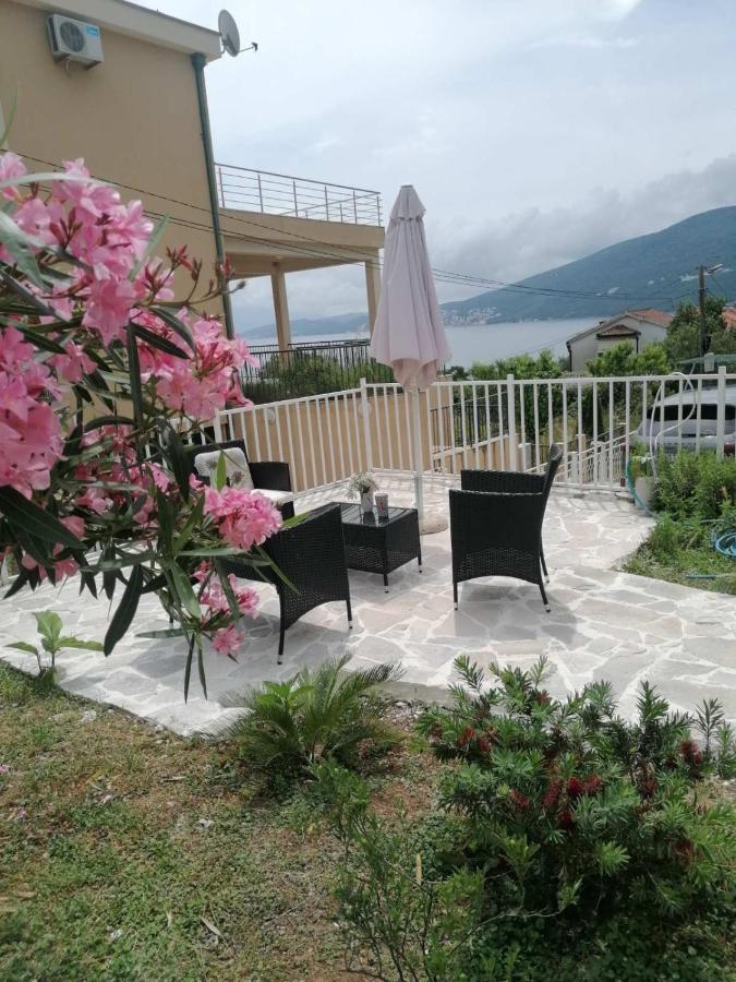 Casa Mare 1 - Bed and Breakfast Ðenovići