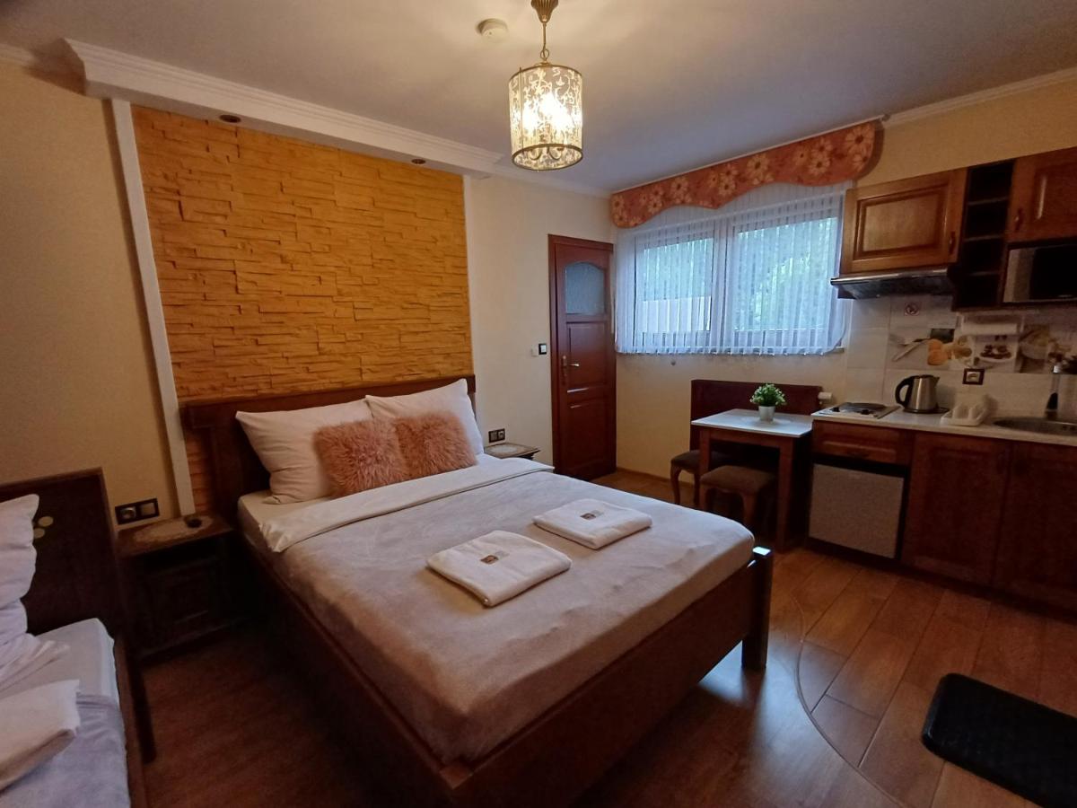 Triple Room with Private Bathroom