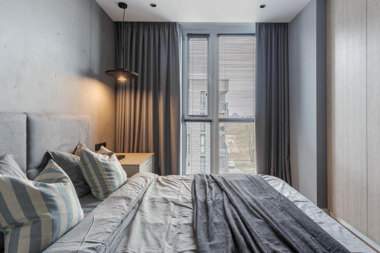 Classic One-Bedroom Apartment with King Bed