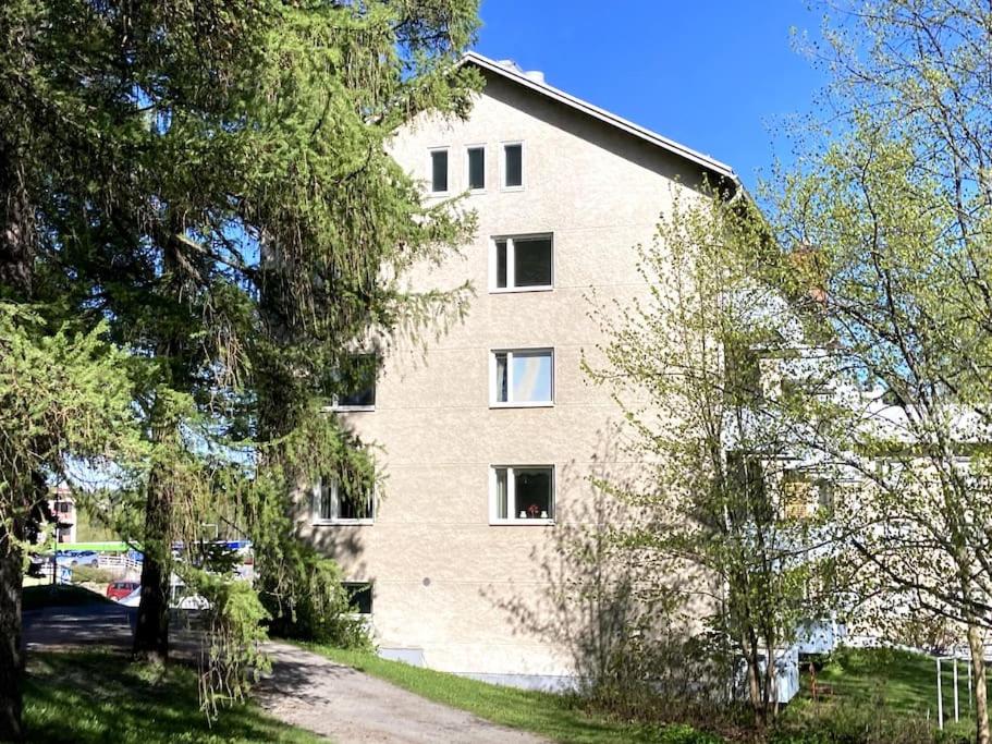 Huippukaksio parvekkeella Linnan lähellä - Ferienwohnung