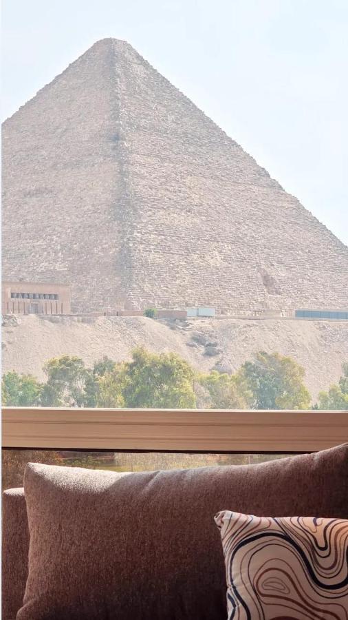 Pyramids Golf Direct View - B&B