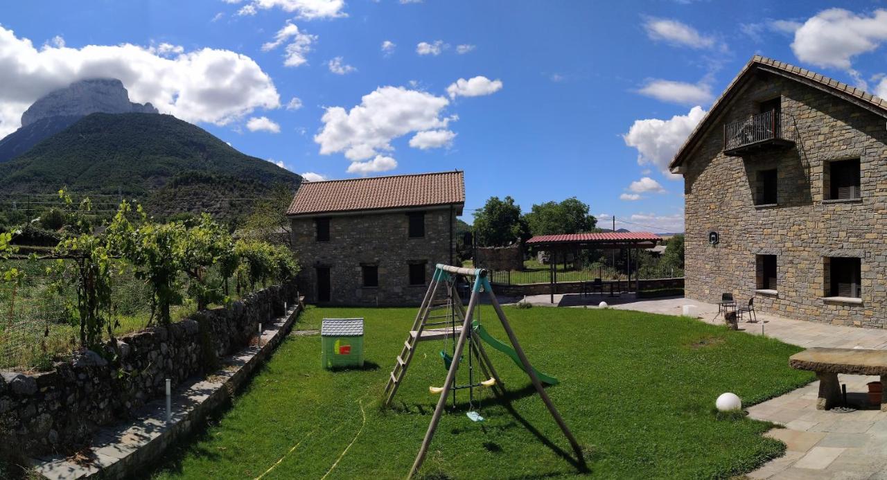 Puerta de Ordesa Garden - B&B