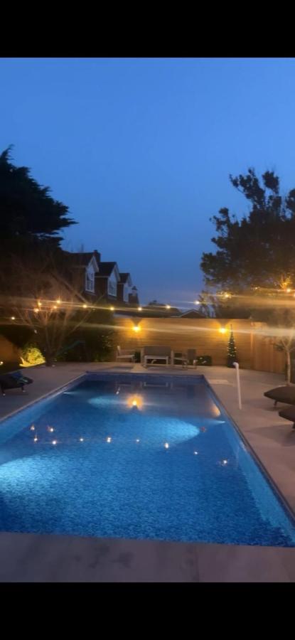 Stranraer House and pool - B&B