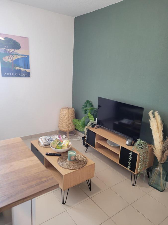 Charmant T2 Climatisé proche du centre et des commerces - Gare à 15 minutes - B&B Toulon