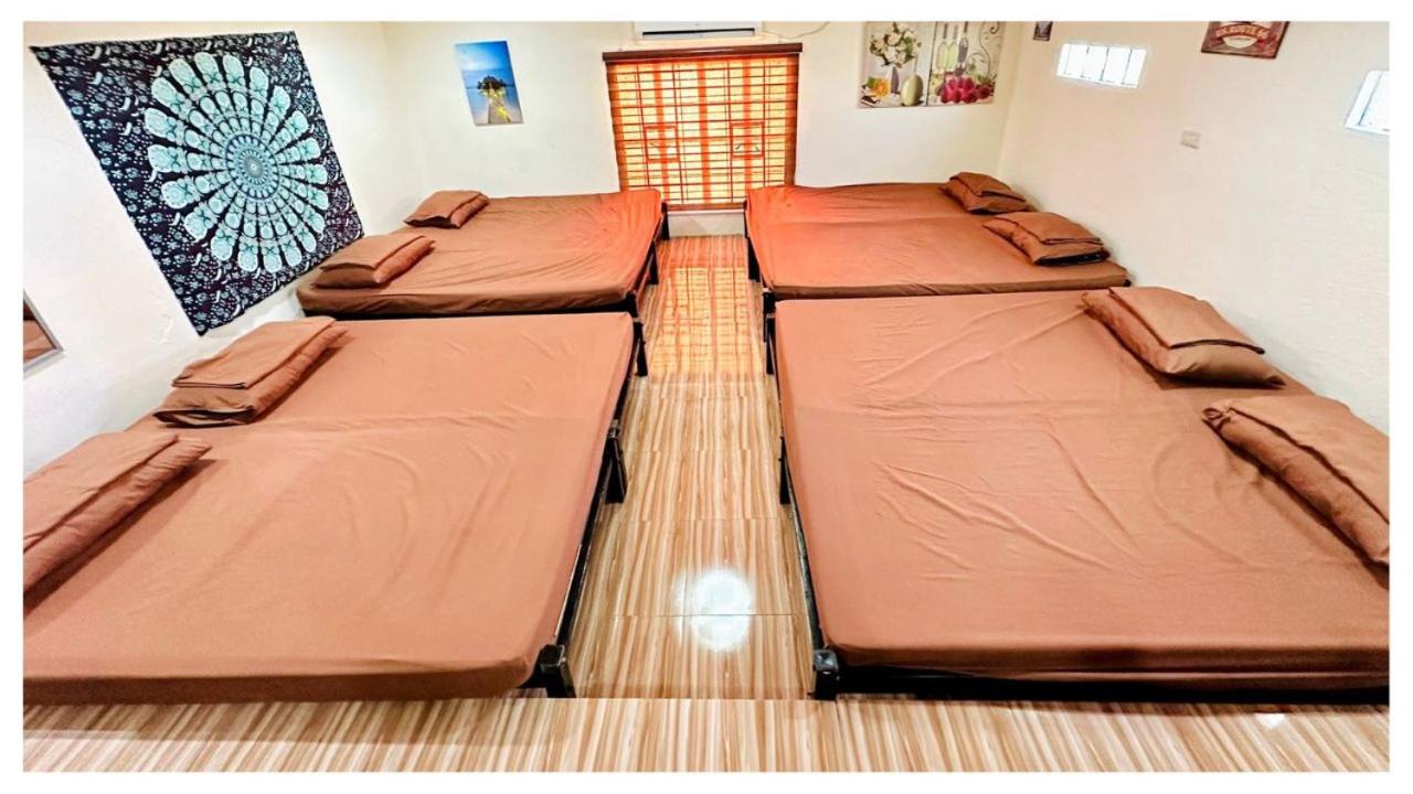 Transient House in Pili, Camarines Sur Bicol - Chambres d’hôtes