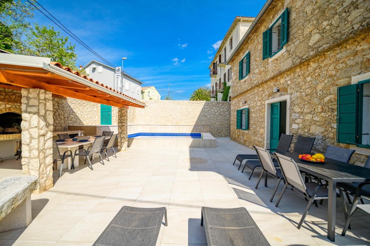 Holiday house Nerezine - Ferienwohnung Nerezine