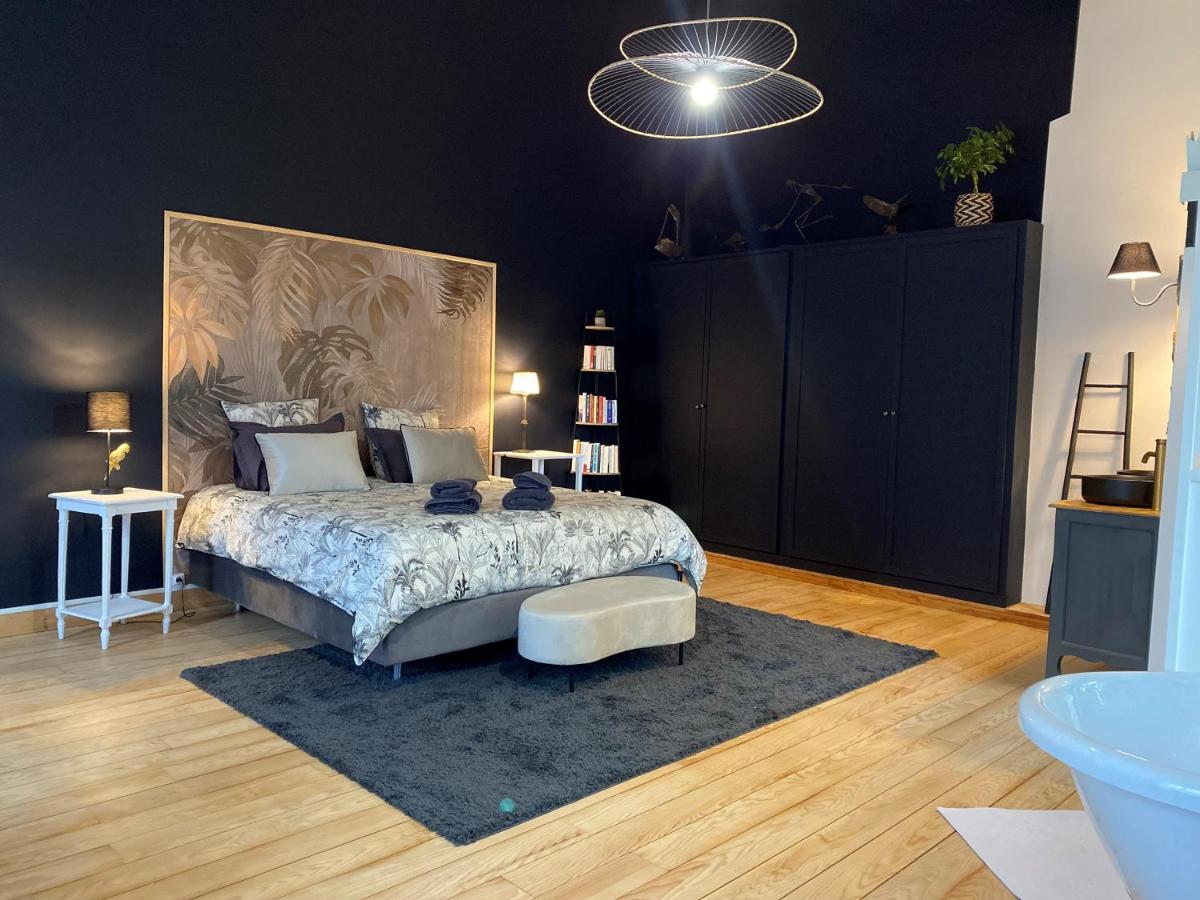 Deluxe Double Room with Extra Bed