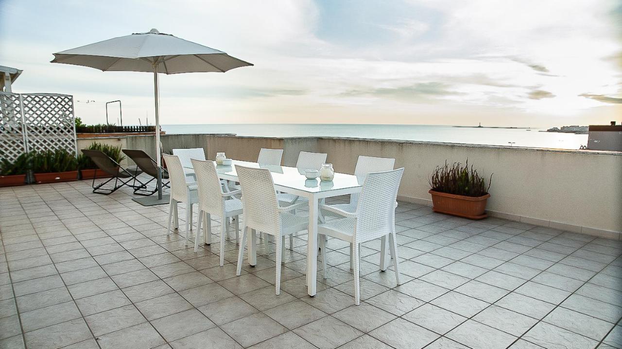 Appartamenti Zenith con splendida vista Mare! - B&B