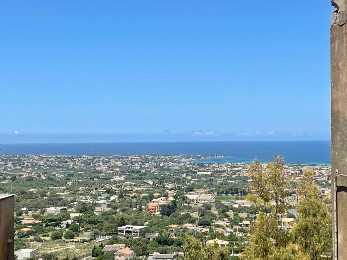 LA CASTELLANA Apartments - B&B Carini