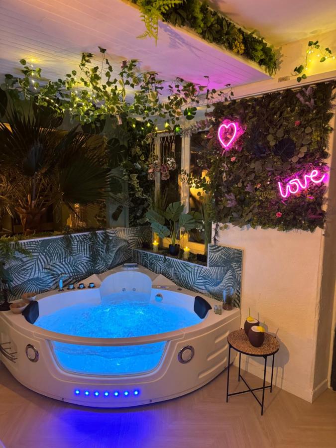 Jungle room - Lyon Est - B&B