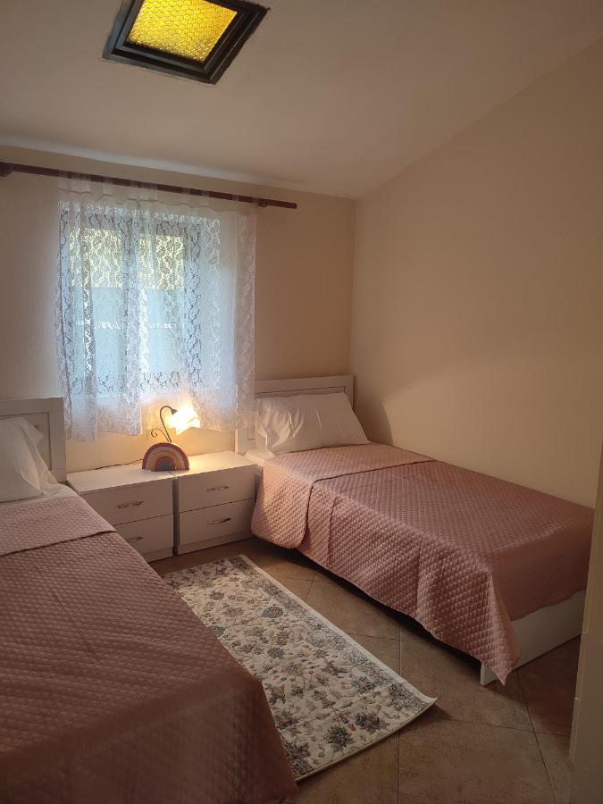 Tweepersoonskamer met 2 Aparte Bedden