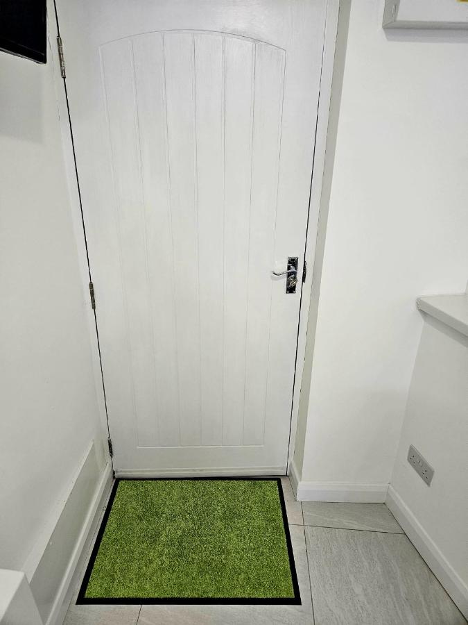 Denfi Studio Apartment - B&B