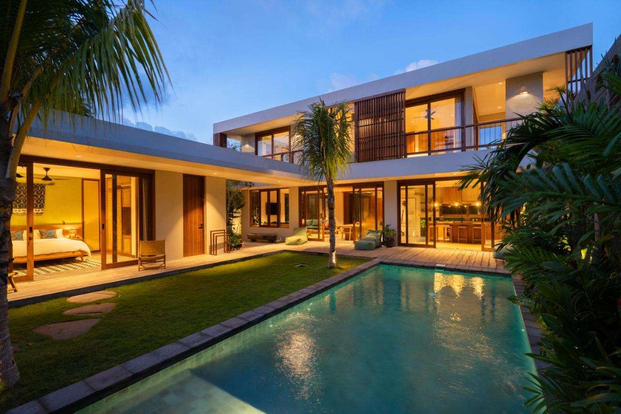 Rumah Pulau New Stunning 3BR Private Villa with Pool in Uluwatu - B&B