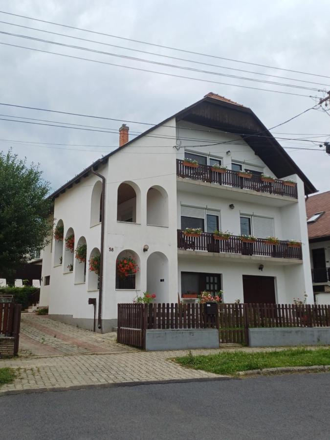 6RoomS BALATON-HÉVÍZ - Ferienwohnung Hévíz