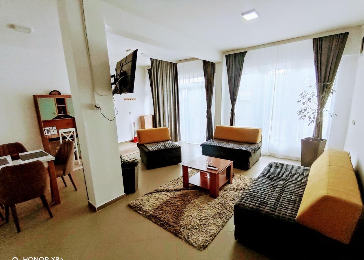 Apartman predah Vranje FREE PARKING U SKLOPU JEDINICE - Ferienwohnung Vranje