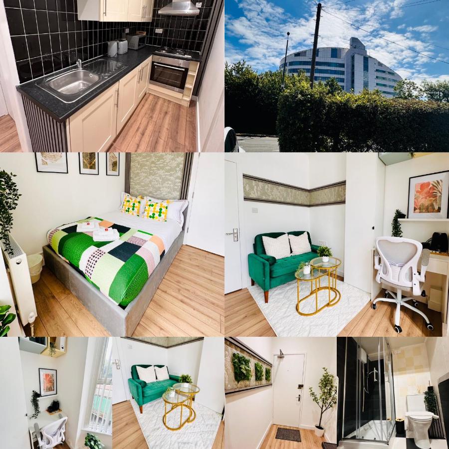 R1 - Stylish Private Room opposite Queen Elizabeth Hospital - Harborne Birmingham - Bed and Breakfast