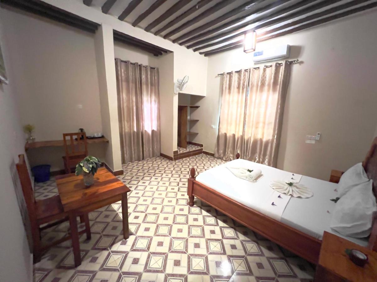 Chambre Lit Queen-Size Deluxe