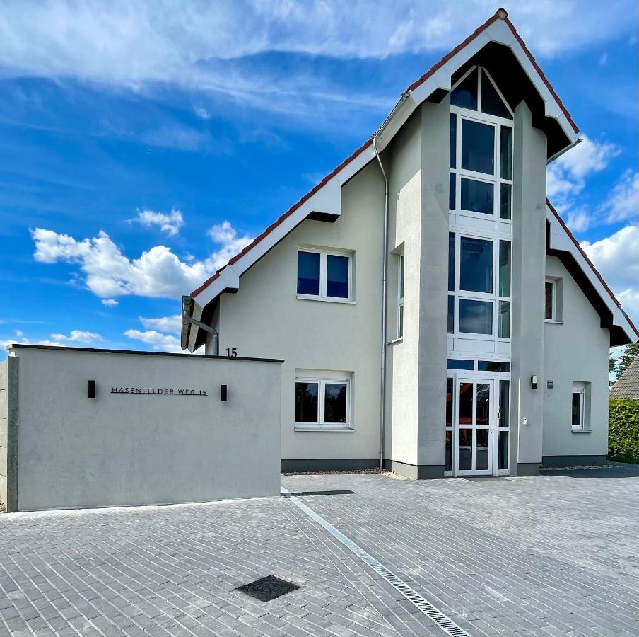 LikeHome gemütliches Privatzimmer im Haus, Hasenfelder Weg 15 in Heinersdorf - B&B