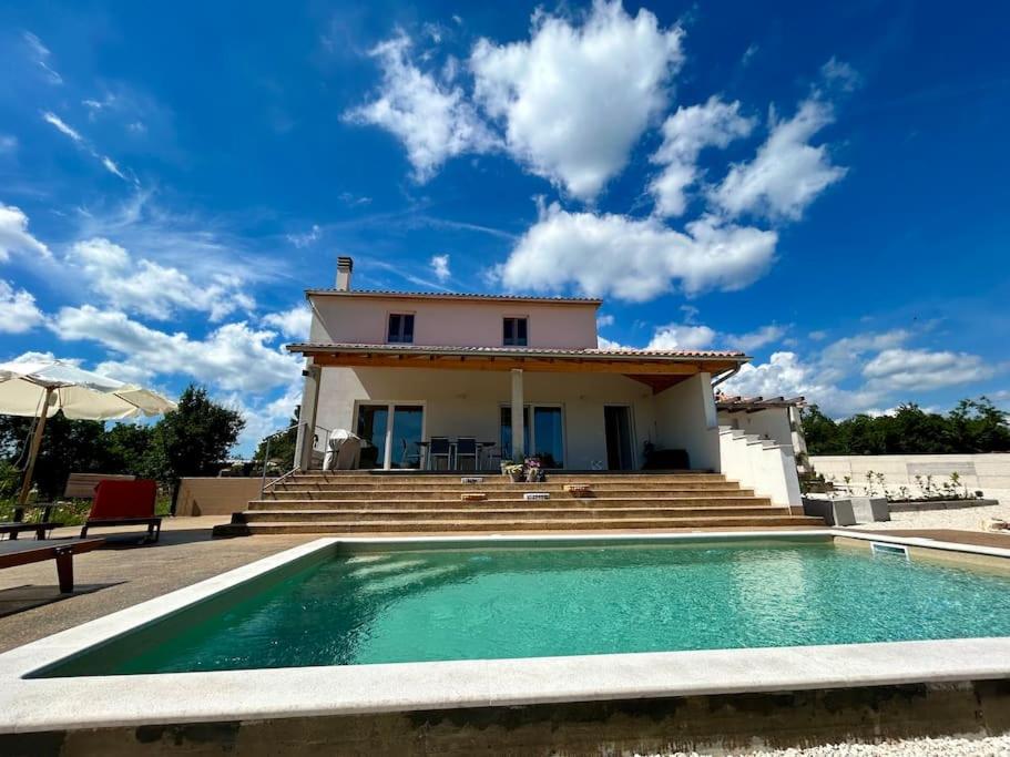Villa Kresina - B&B
