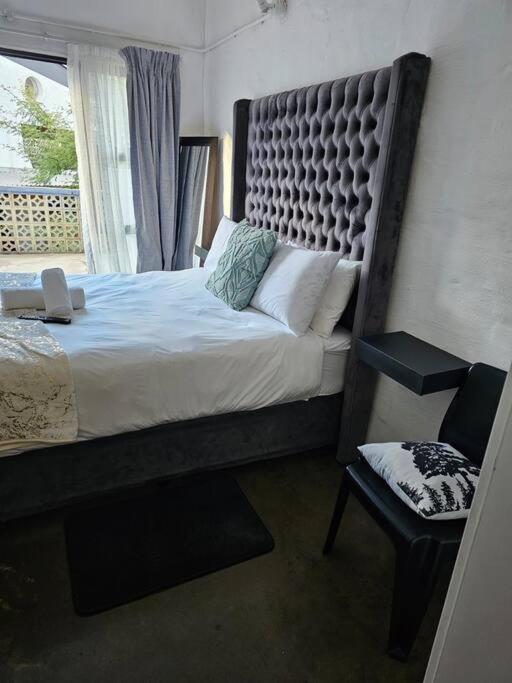 Cozy 116 Craftmanship Maboneng - Chambres d’hôtes