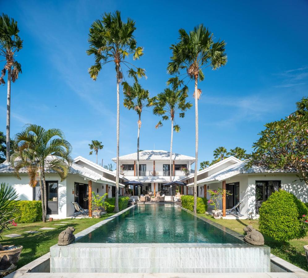 6BR Villa Allegria Canggu - Cook, Lap Pool, BBQ,Near Beach & Finns - B&B