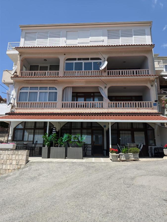 Apartmani 'Saraena' - Bed and Breakfast