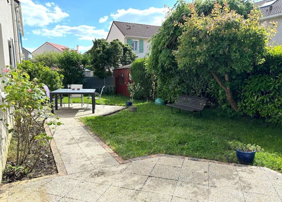 Belle maison familiale - Proche Golf National - Ferienwohnung
