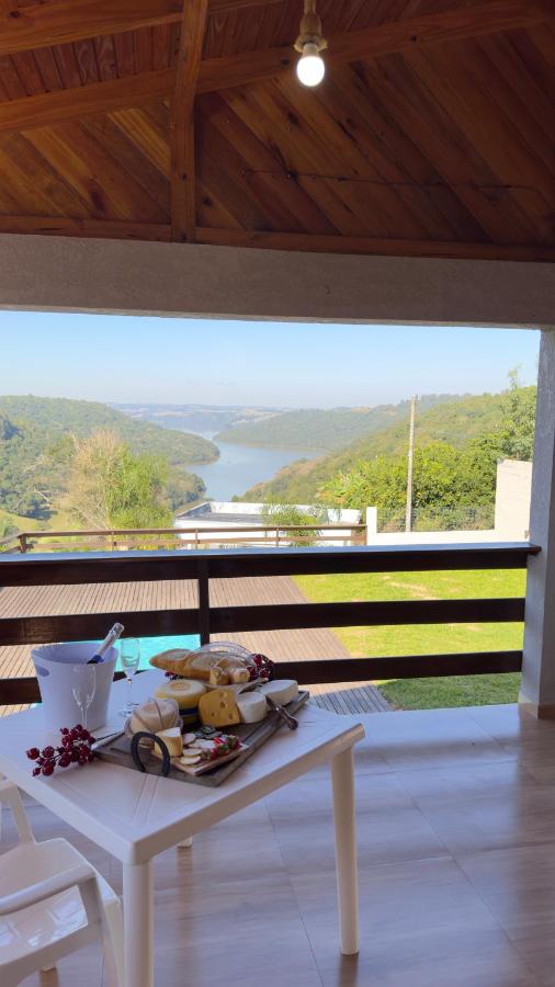 Sítio Sonho Meu - 3 quartos- Seu Refúgio com a mais bela Vista para Lago da Usina - B&B Piratuba