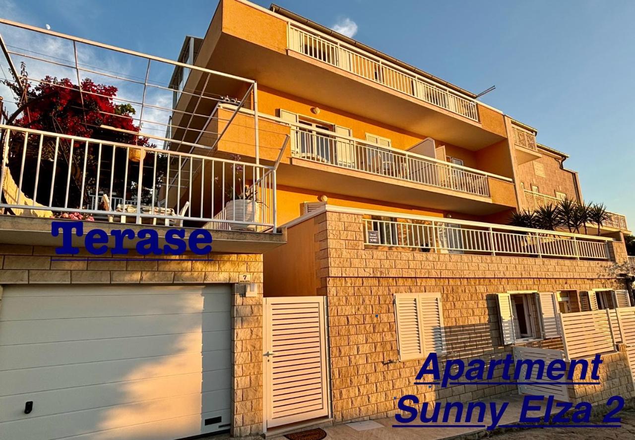 Apartment Sunny Elza 2 - Ferienwohnung Hvar