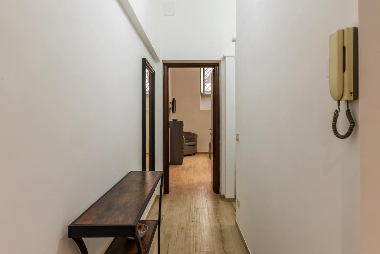 Trastevere Three Cozy Rooms - B&B