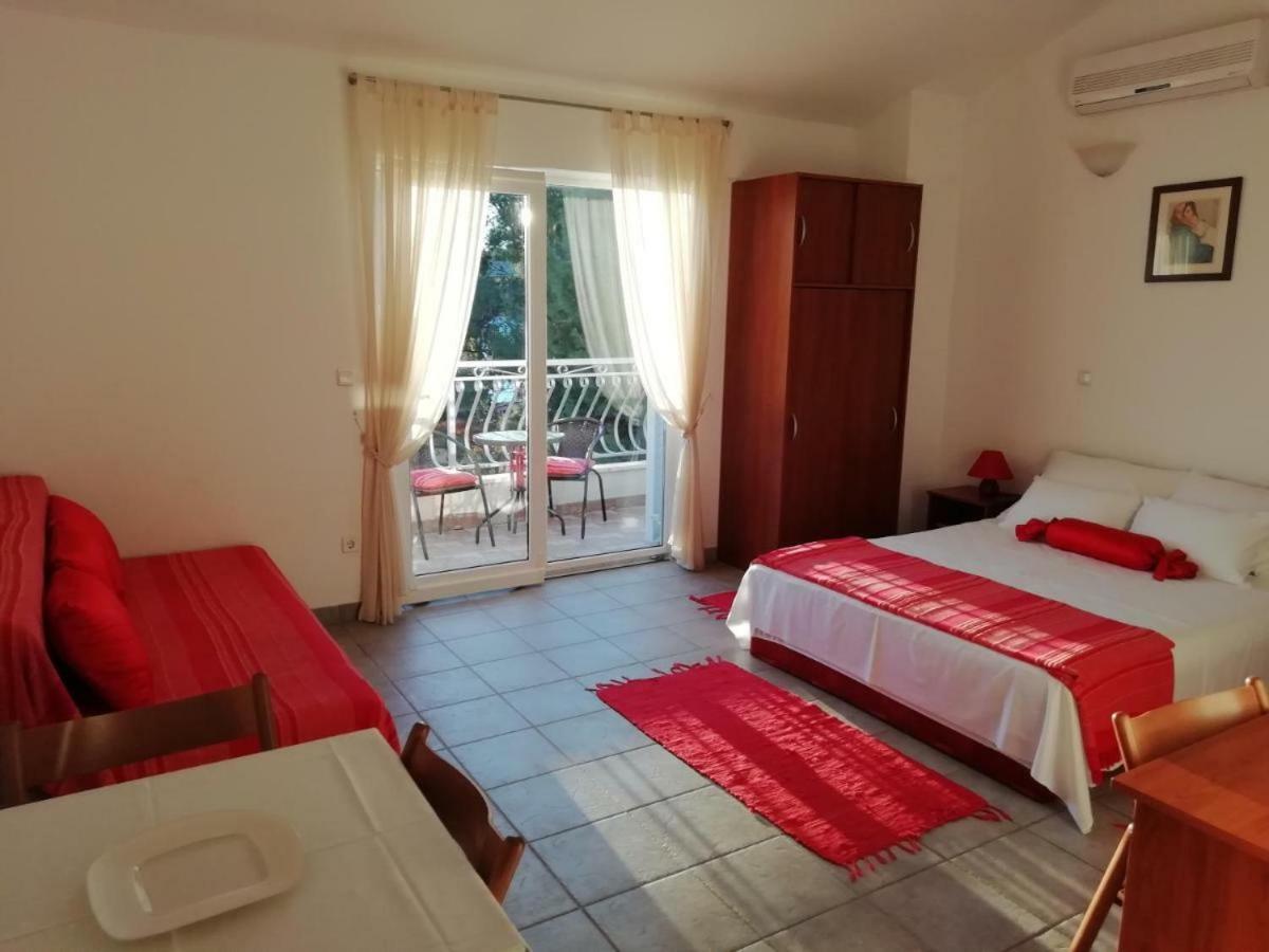 Villa Lana - B&B Nečujam