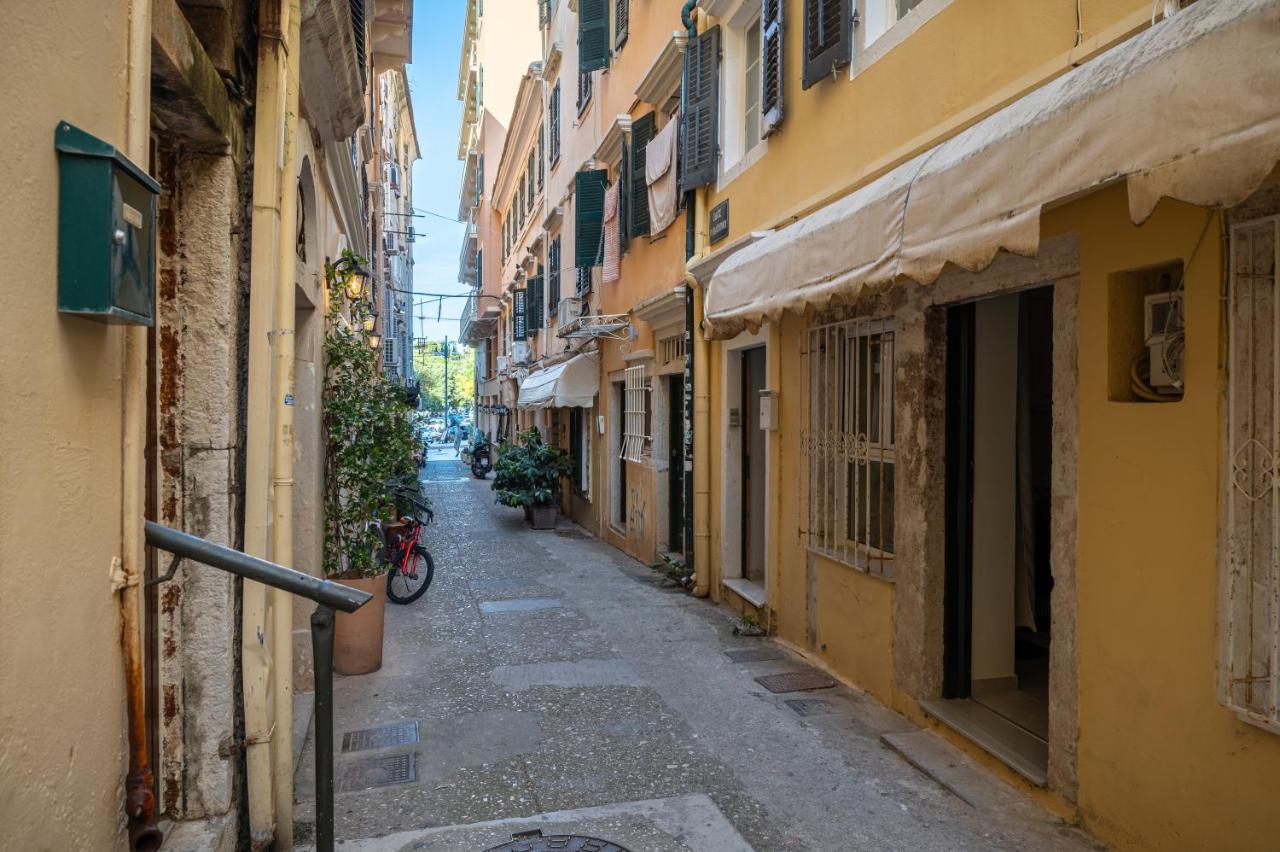 Palazzo Apartment by CorfuEscapes - Bed and Breakfast Grevedianá