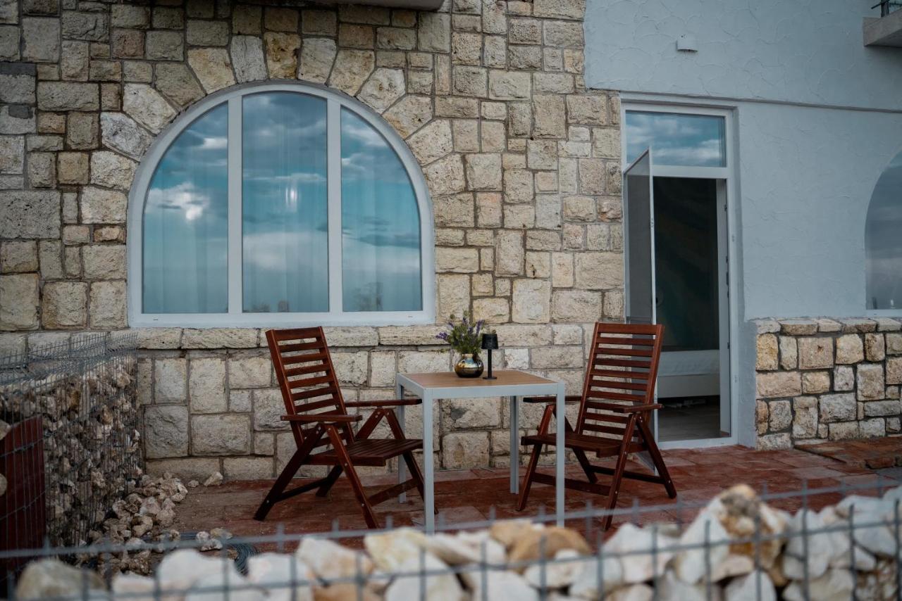 Appartamento con 1 Camera da Letto, Balcone e Vista Mare
