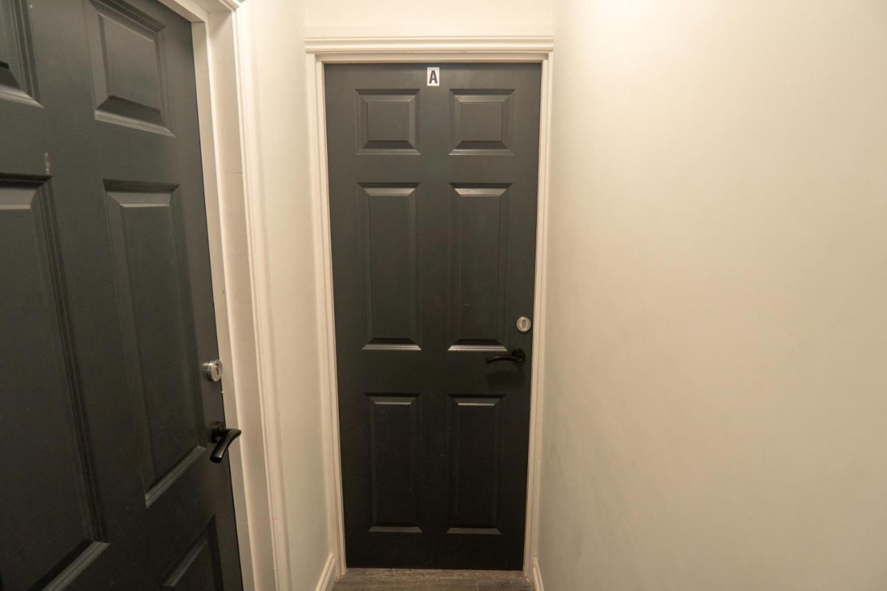 Deluxe Studio