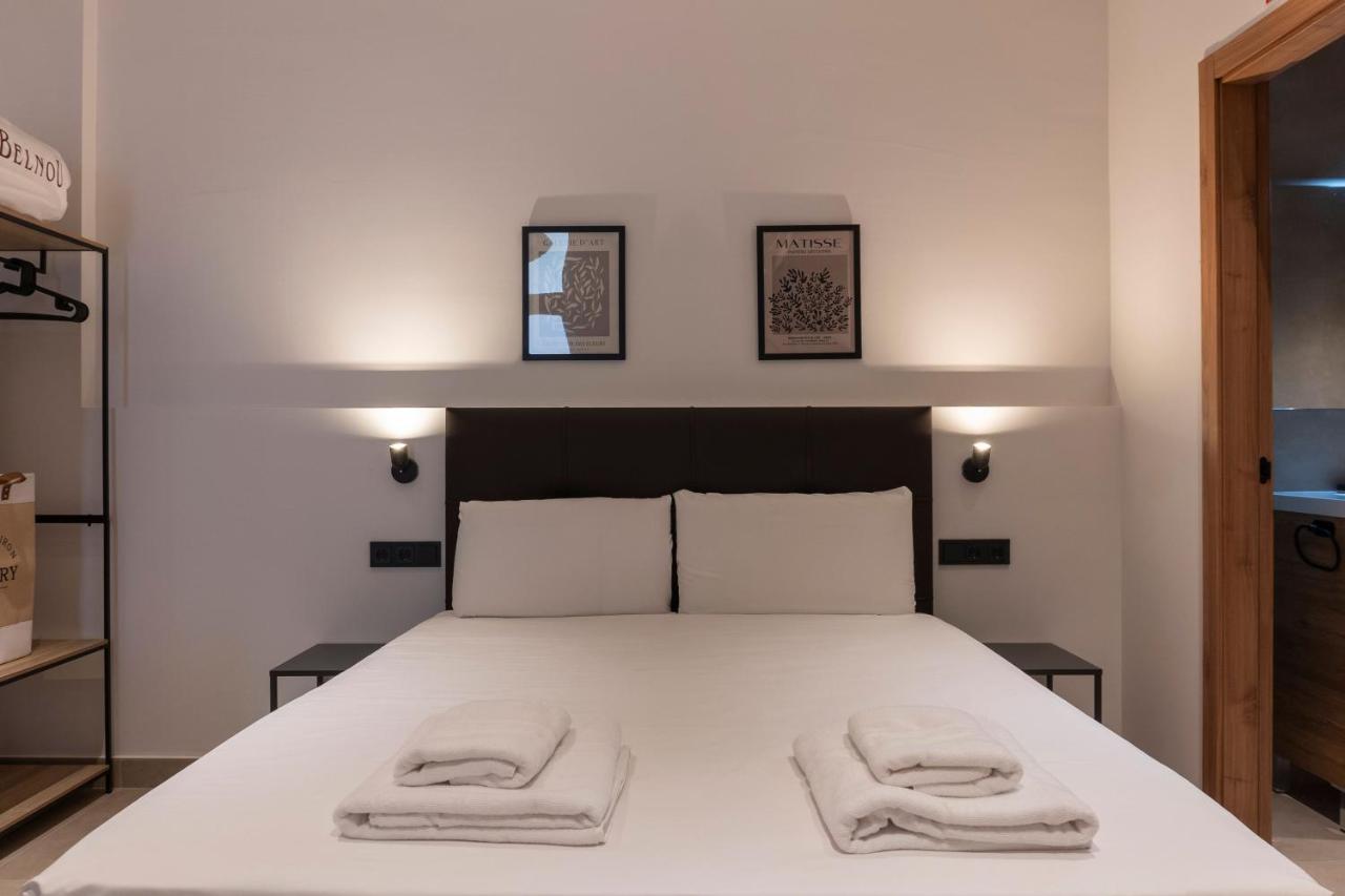 Estudio con 1 cama grande