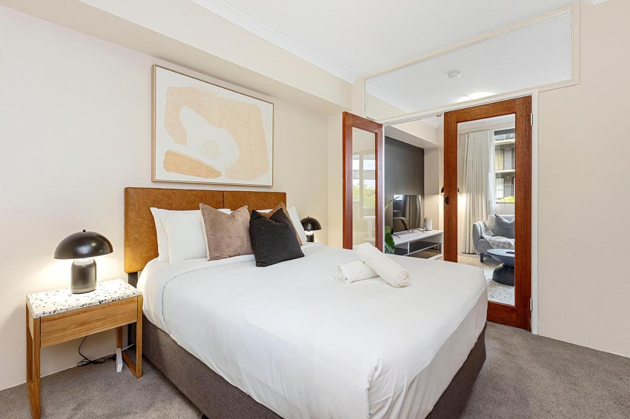 Executive Elegance Stylish 1br Suite On Hay St - B&B