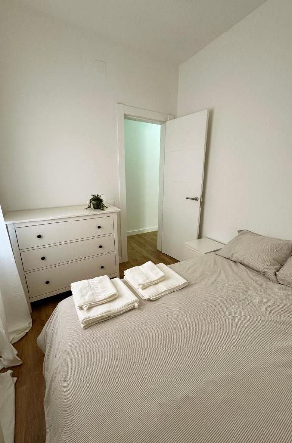 Barcelona a 20 minutos en piso reformado y soleado - Chambres d'hôtes Gavà