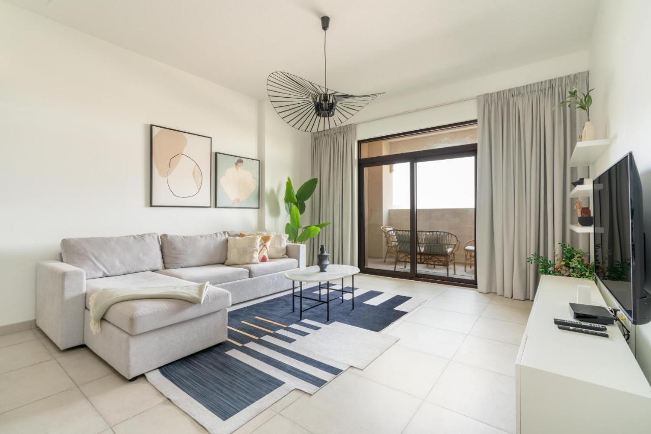 Upscale Apartment in Madinat Jumeirah Living - Ferienwohnung Dubai