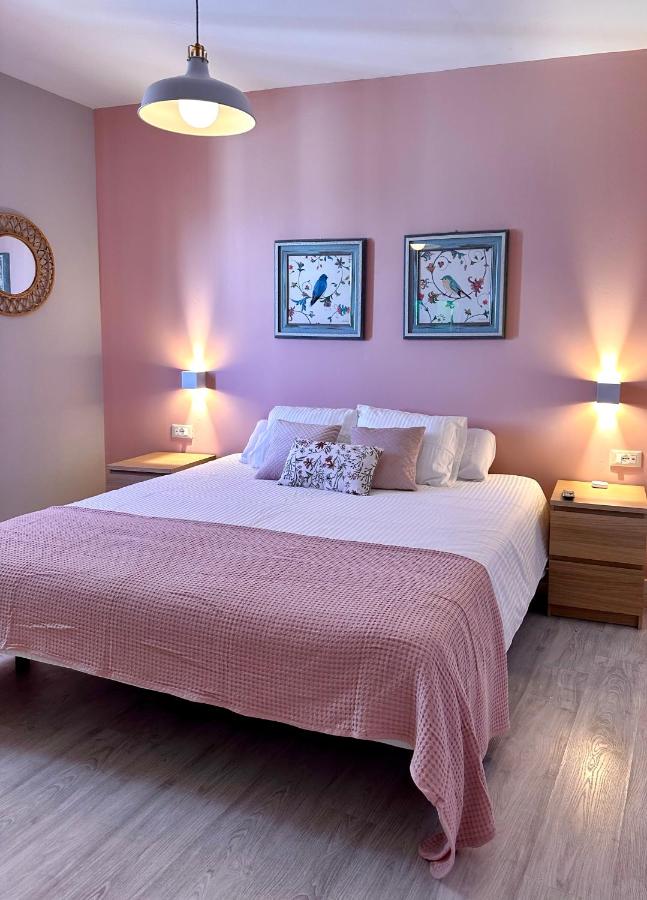 Twin Room with Shared Bathroom