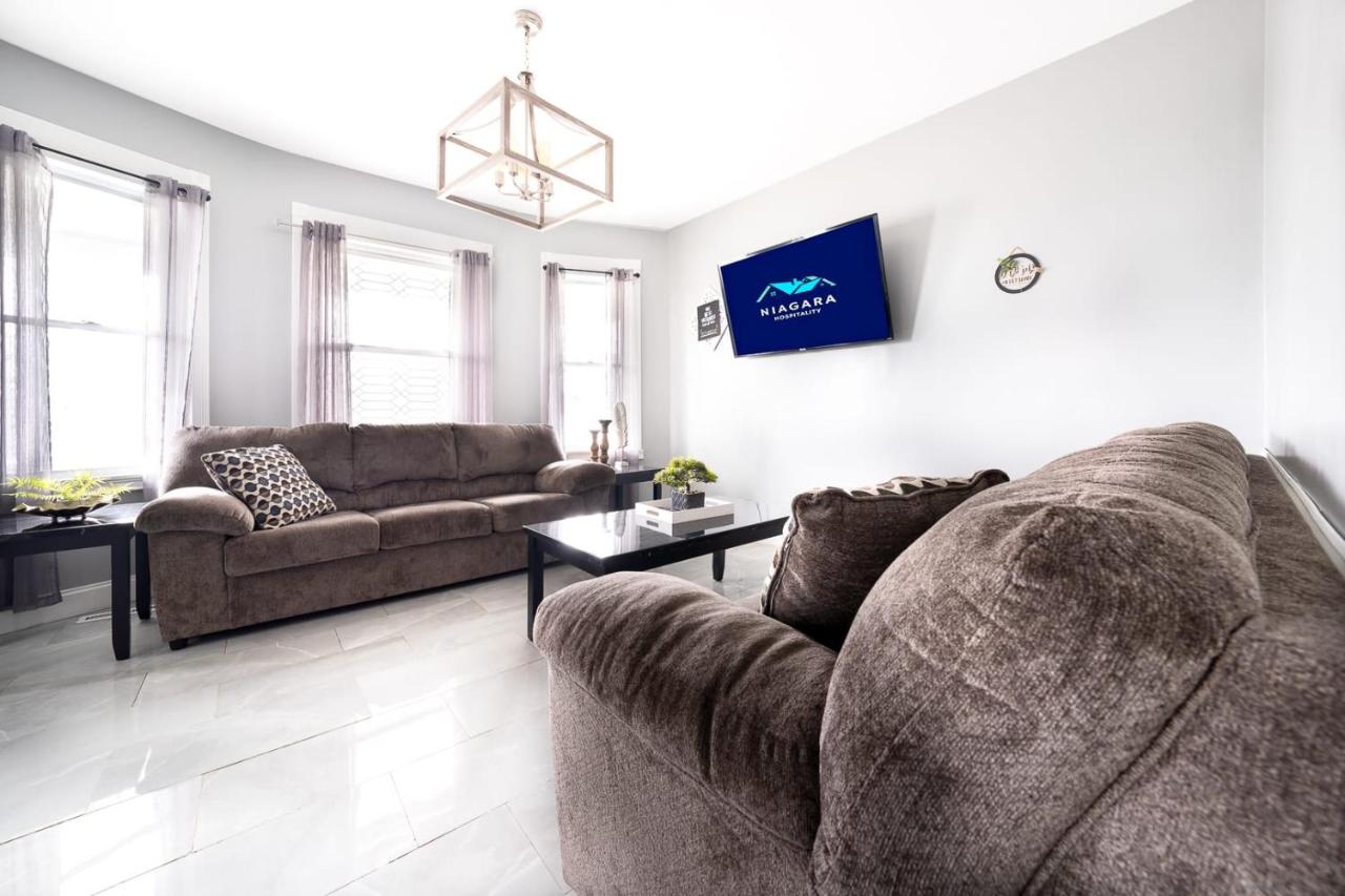 Quiet 4BR near Niagara Falls & Casino - B&B