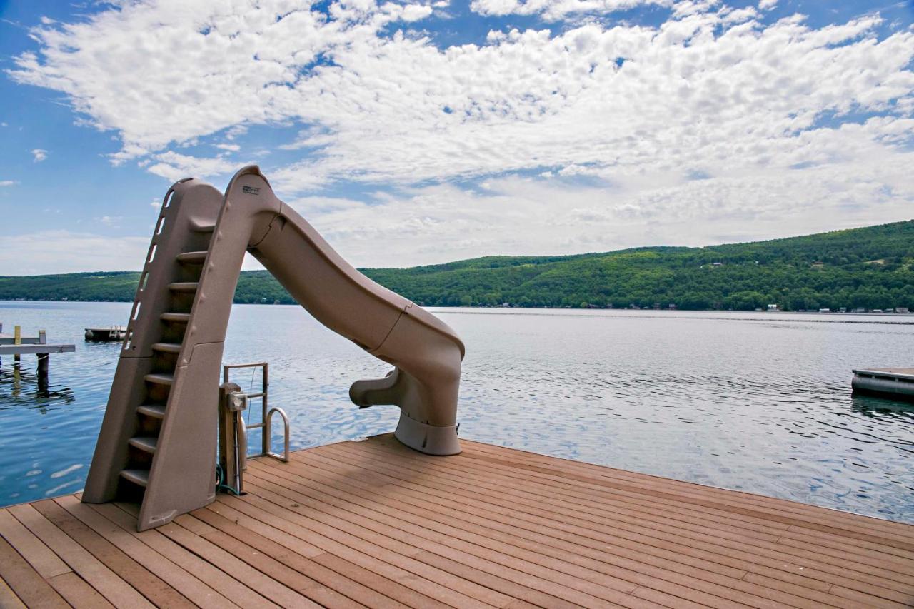 The Dockaholic - B&B