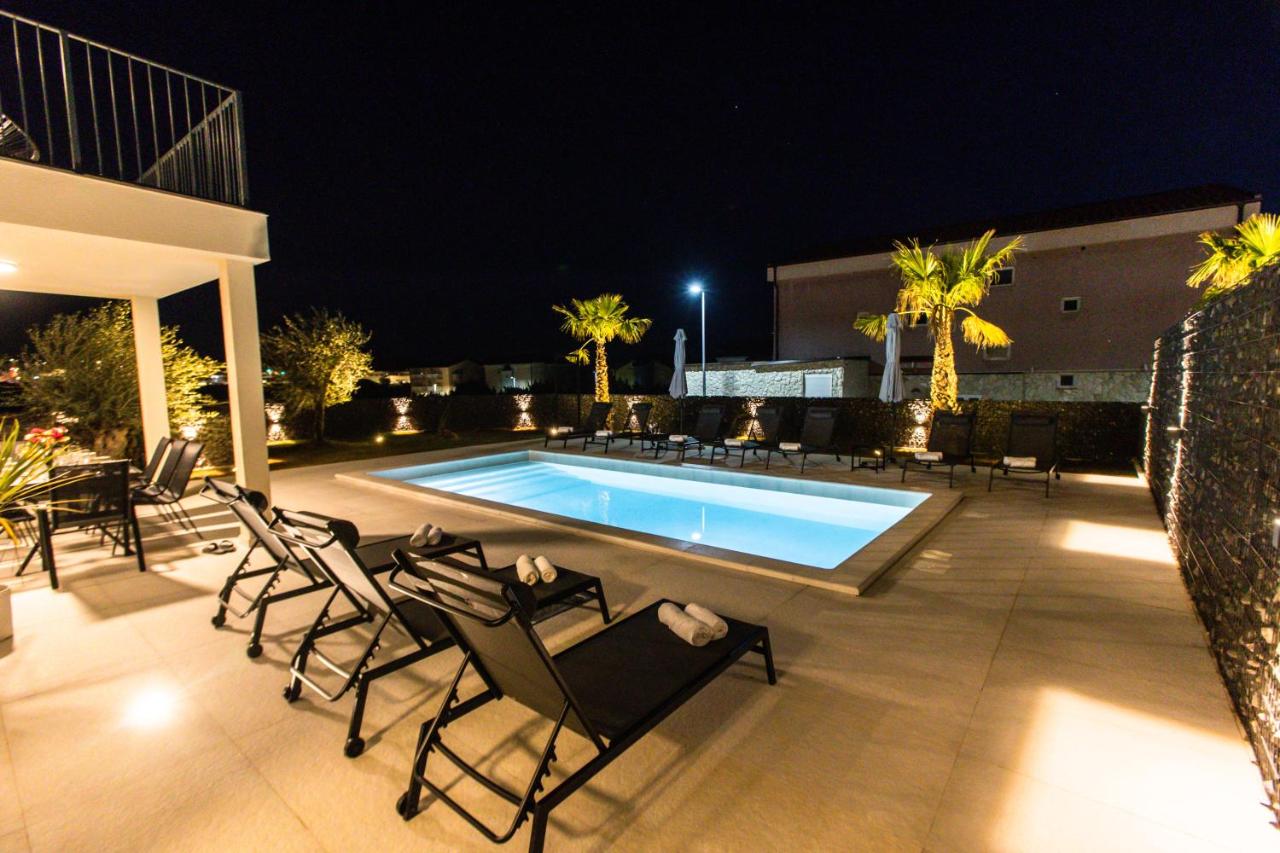 BRAND NEW! Villa Adriatic Bay1 with a private pool - Bed and Breakfast