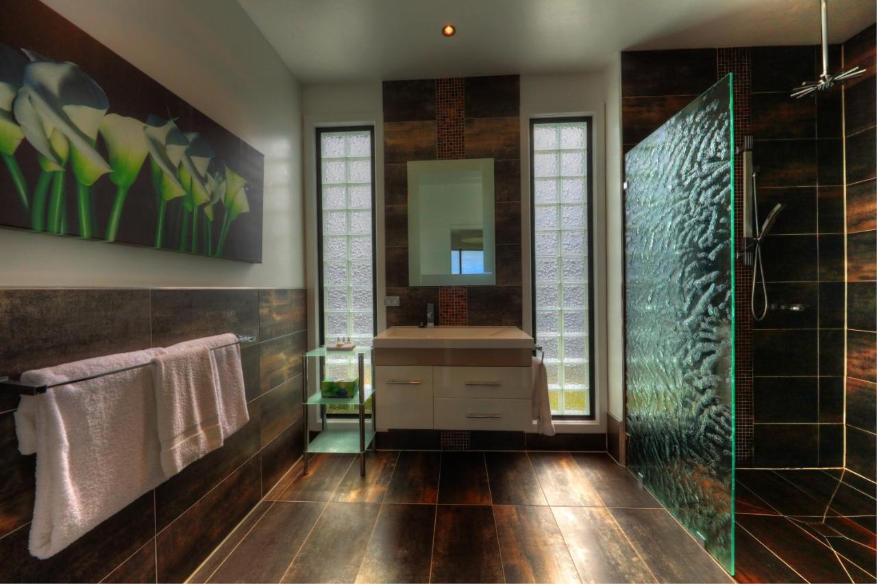 Luxury Suite