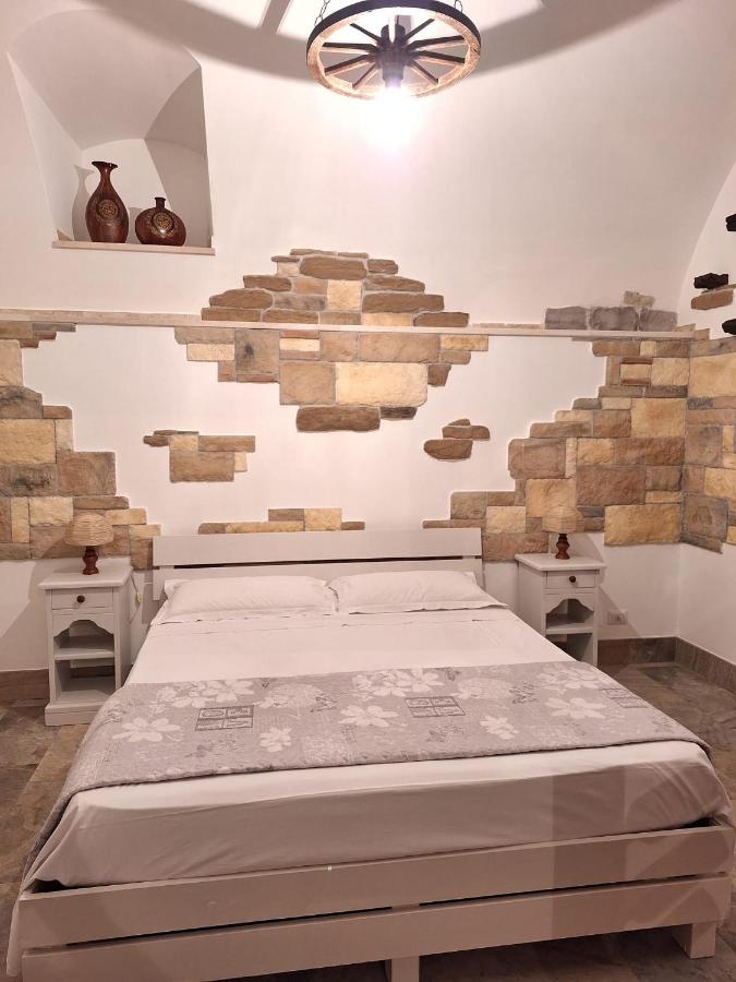 Studio Apartment with One Double Bed