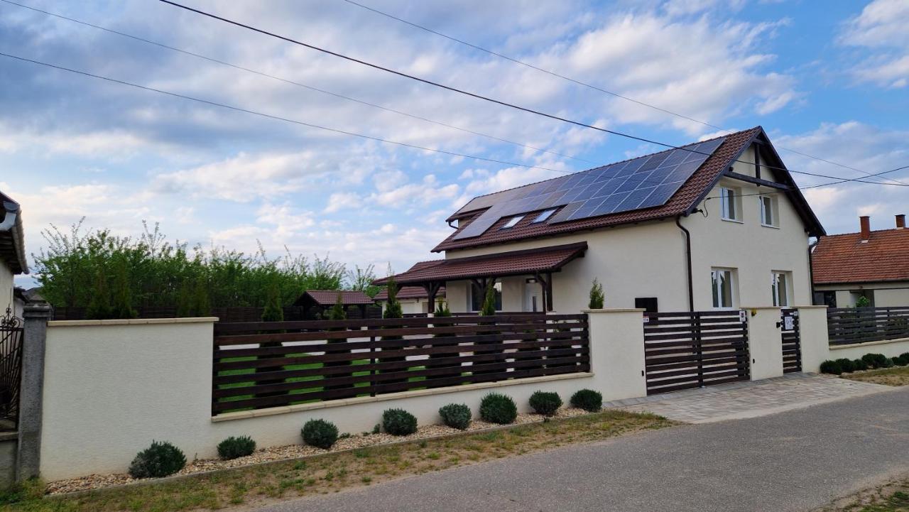 Levendula Vendégház - B&B