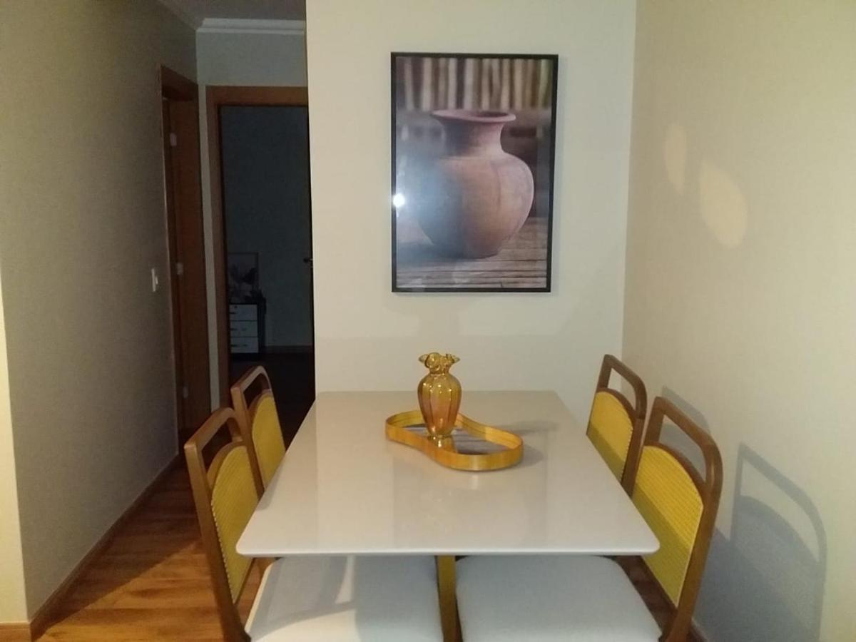 Apartamento compartilhado quarto com suite - B&B