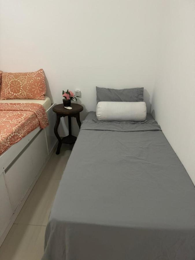 Apê 102, ao lado da Graal, Dutra e próximo da Amam - B&B