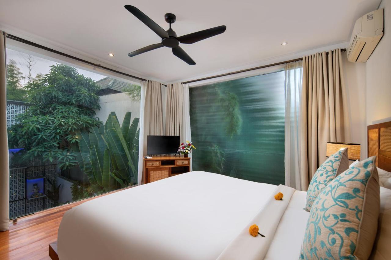 Three-Bedroom Villa with Private Pool and 6 mins walk to the beach