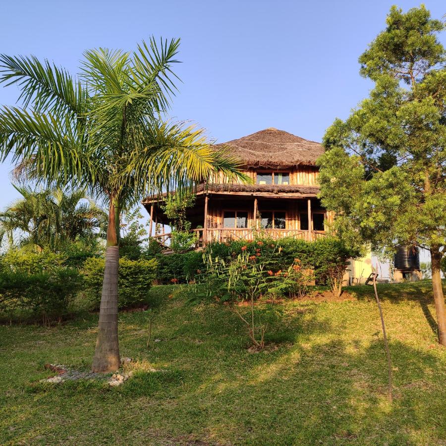 Queen Elizabeth Gorge Cottages - B&B